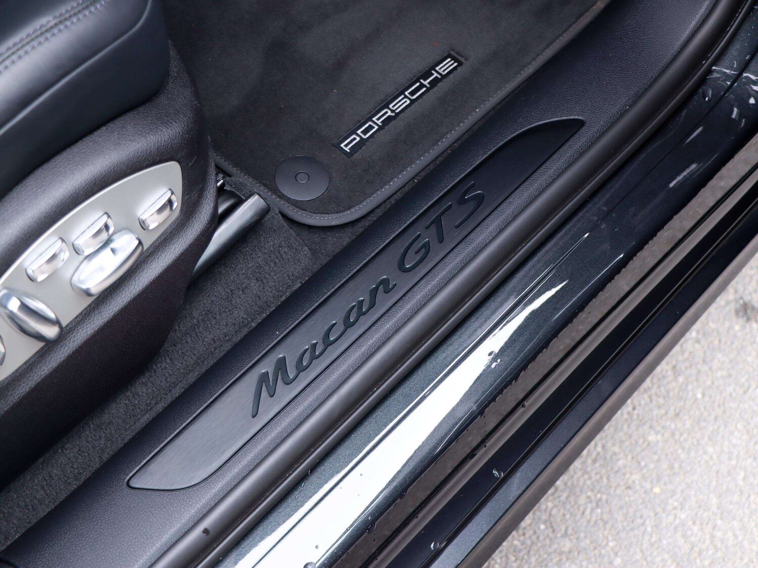 Used Porsche Macan 2024 for sale - 78118757: Photo 13