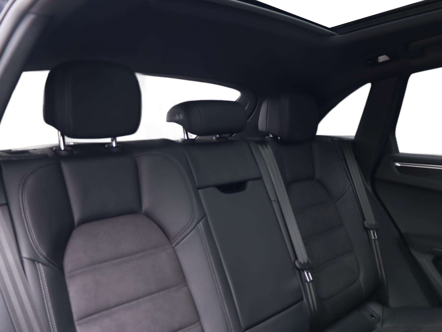 Used Porsche Macan 2024 for sale - 78118757: Photo 21