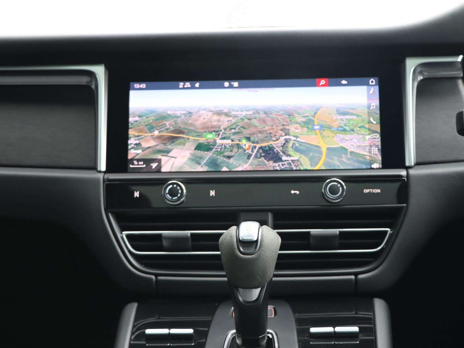 Used Porsche Macan 2024 for sale - 78118757: Photo 24