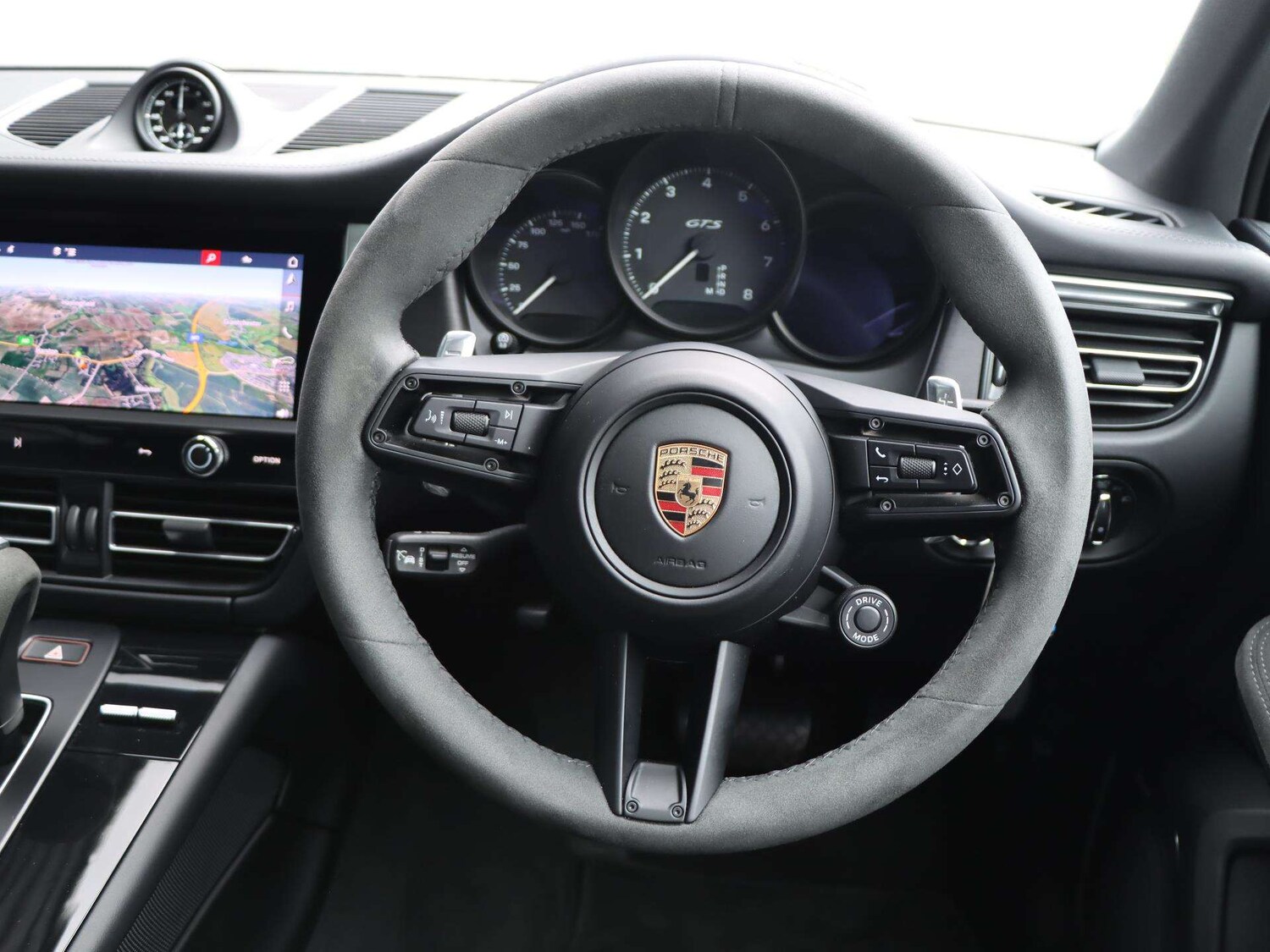 Used Porsche Macan 2024 for sale - 78118757: Photo 25