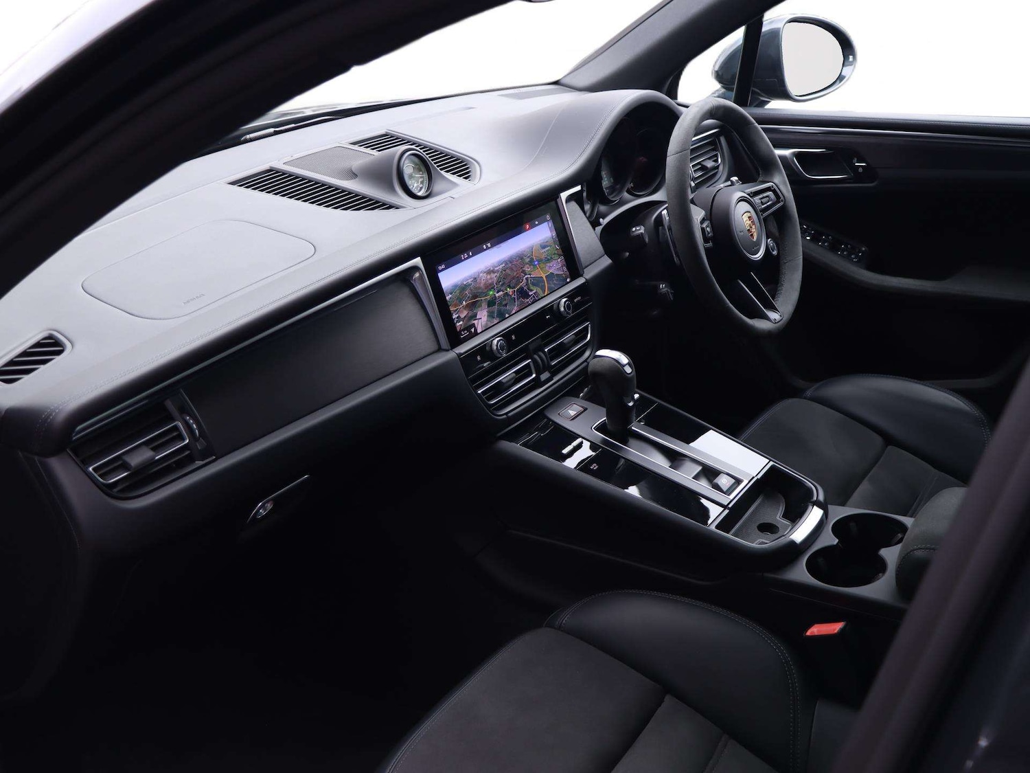 Used Porsche Macan 2024 for sale - 78118757: Photo 3