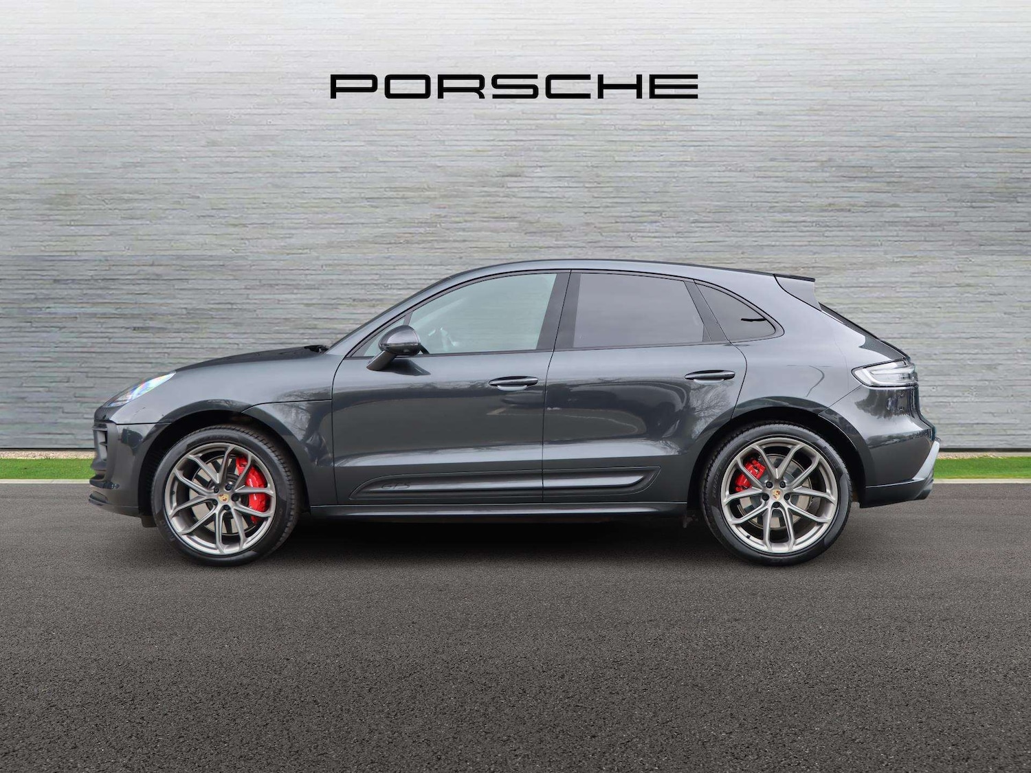 Used Porsche Macan 2024 for sale - 78118757: Photo 6