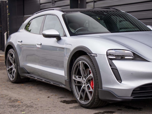 Used Porsche Taycan 2022 for sale - 76310887: Photo 17