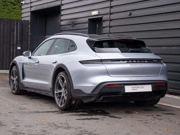 Used Porsche Taycan 2022 for sale - 76310887: Photo 20