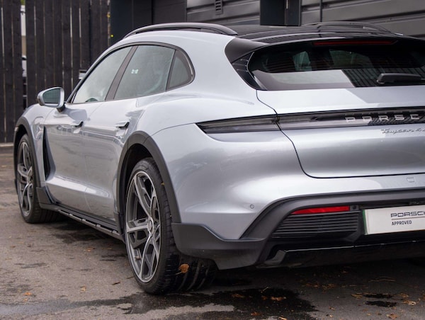 Used Porsche Taycan 2022 for sale - 76310887: Photo 21