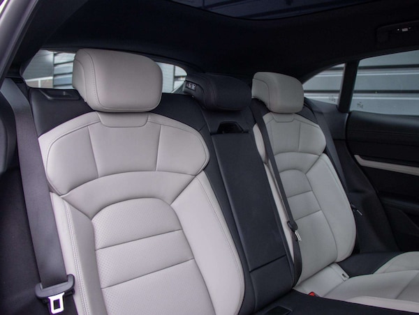 Used Porsche Taycan 2022 for sale - 76310887: Photo 23