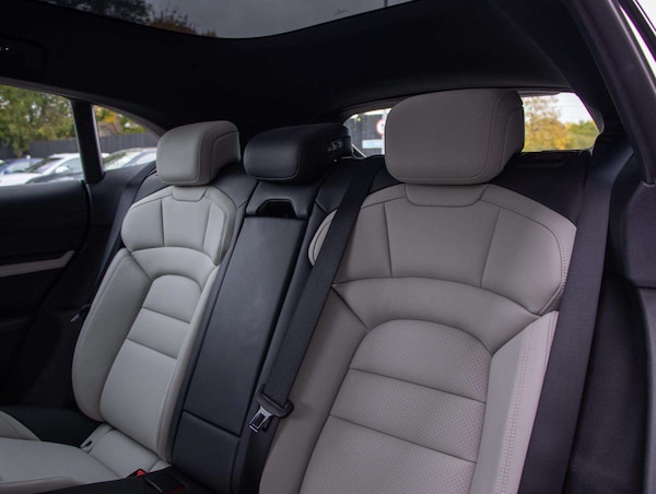Used Porsche Taycan 2022 for sale - 76310887: Photo 28