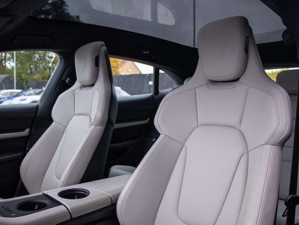 Used Porsche Taycan 2022 for sale - 76310887: Photo 29