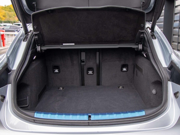 Used Porsche Taycan 2022 for sale - 76310887: Photo 31