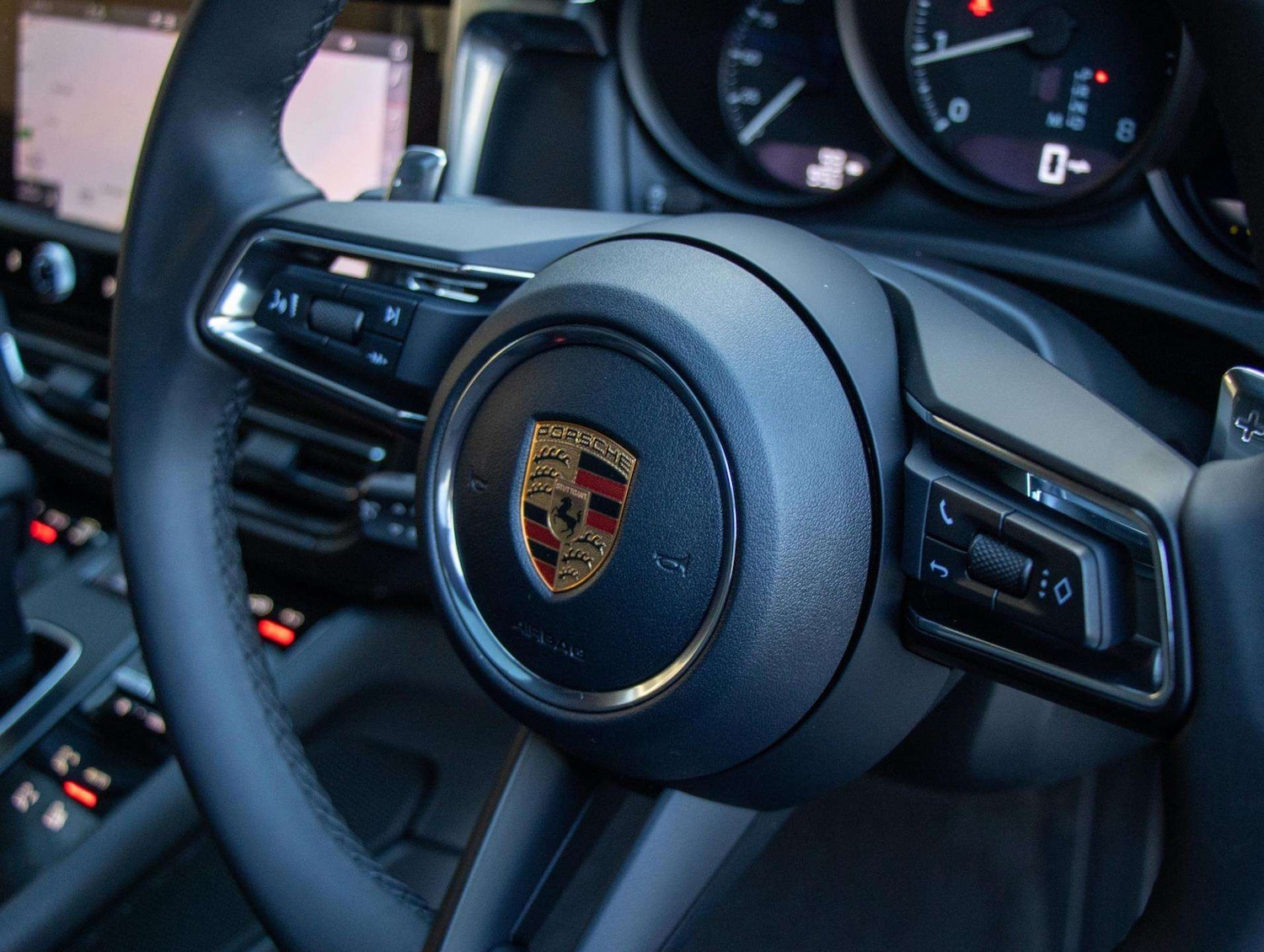 Used Porsche Macan 2025 for sale - 77134949: Photo 12