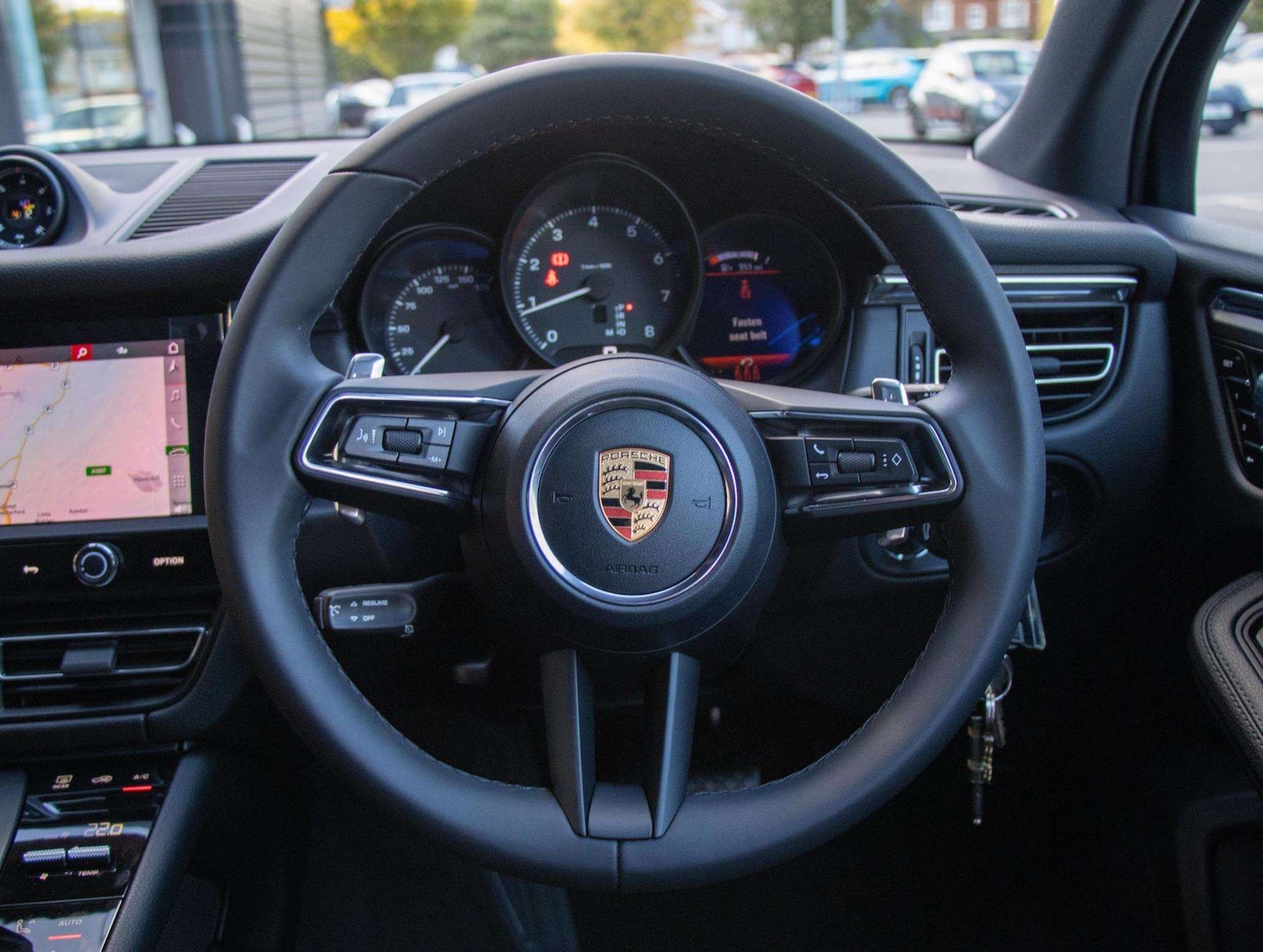 Used Porsche Macan 2025 for sale - 77134949: Photo 13