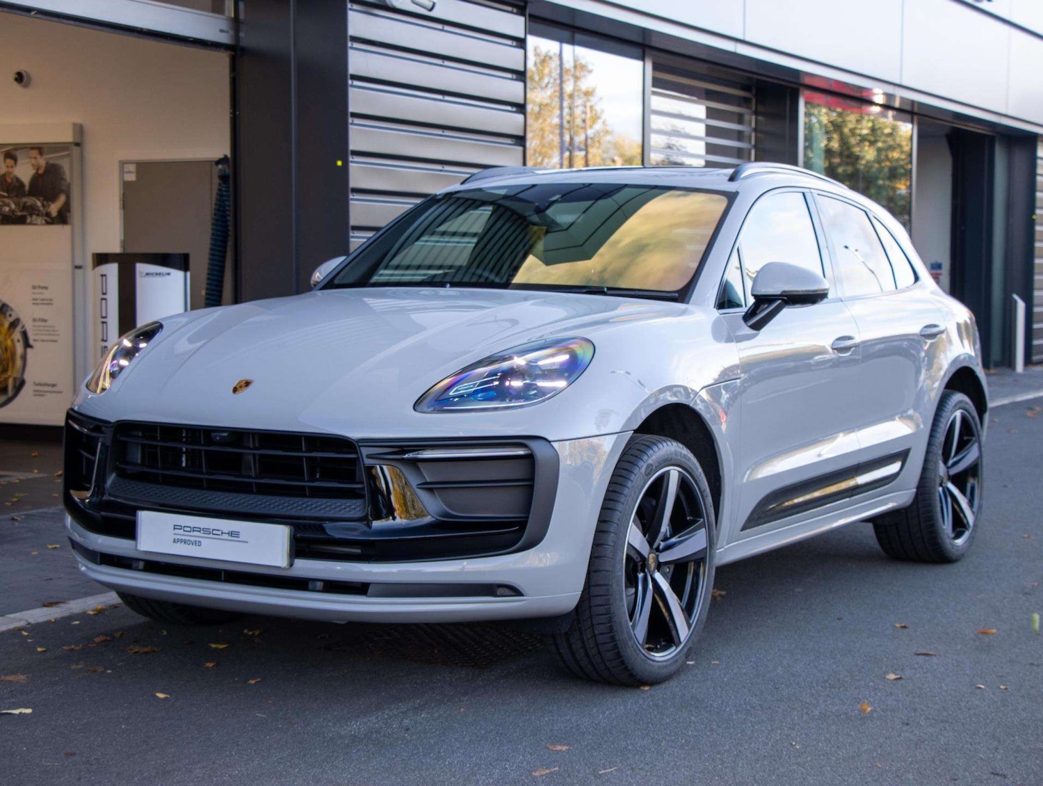 Used Porsche Macan 2025 for sale - 77134949: Photo 17