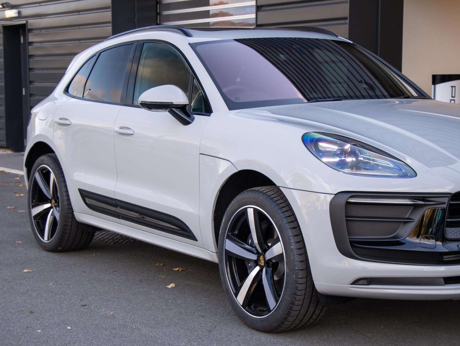 Used Porsche Macan 2025 for sale - 77134949: Photo 18