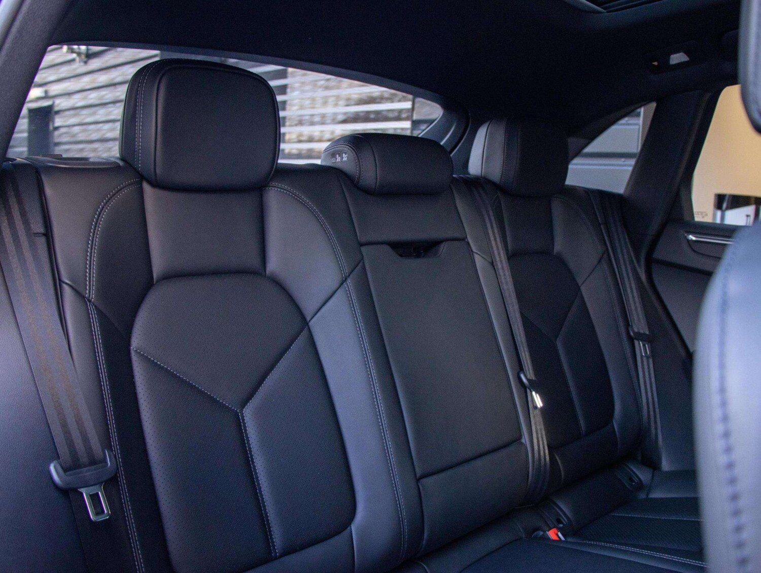 Used Porsche Macan 2025 for sale - 77134949: Photo 25