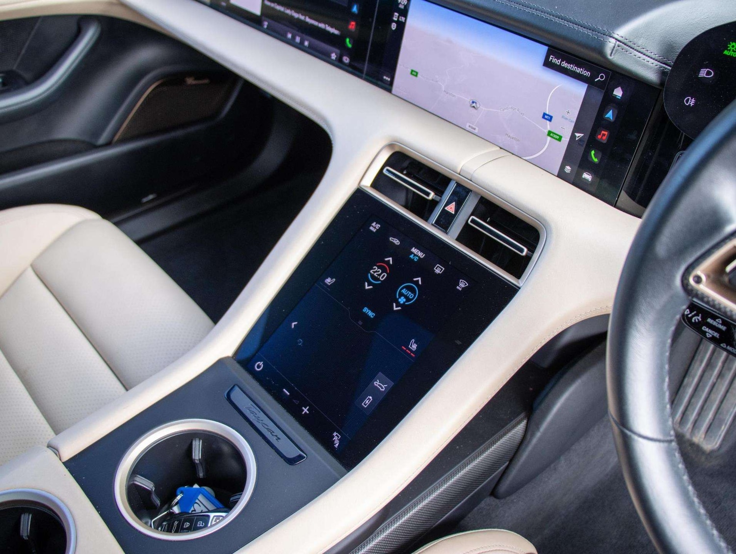 Used Porsche Taycan 2020 for sale - 76191898: Photo 11