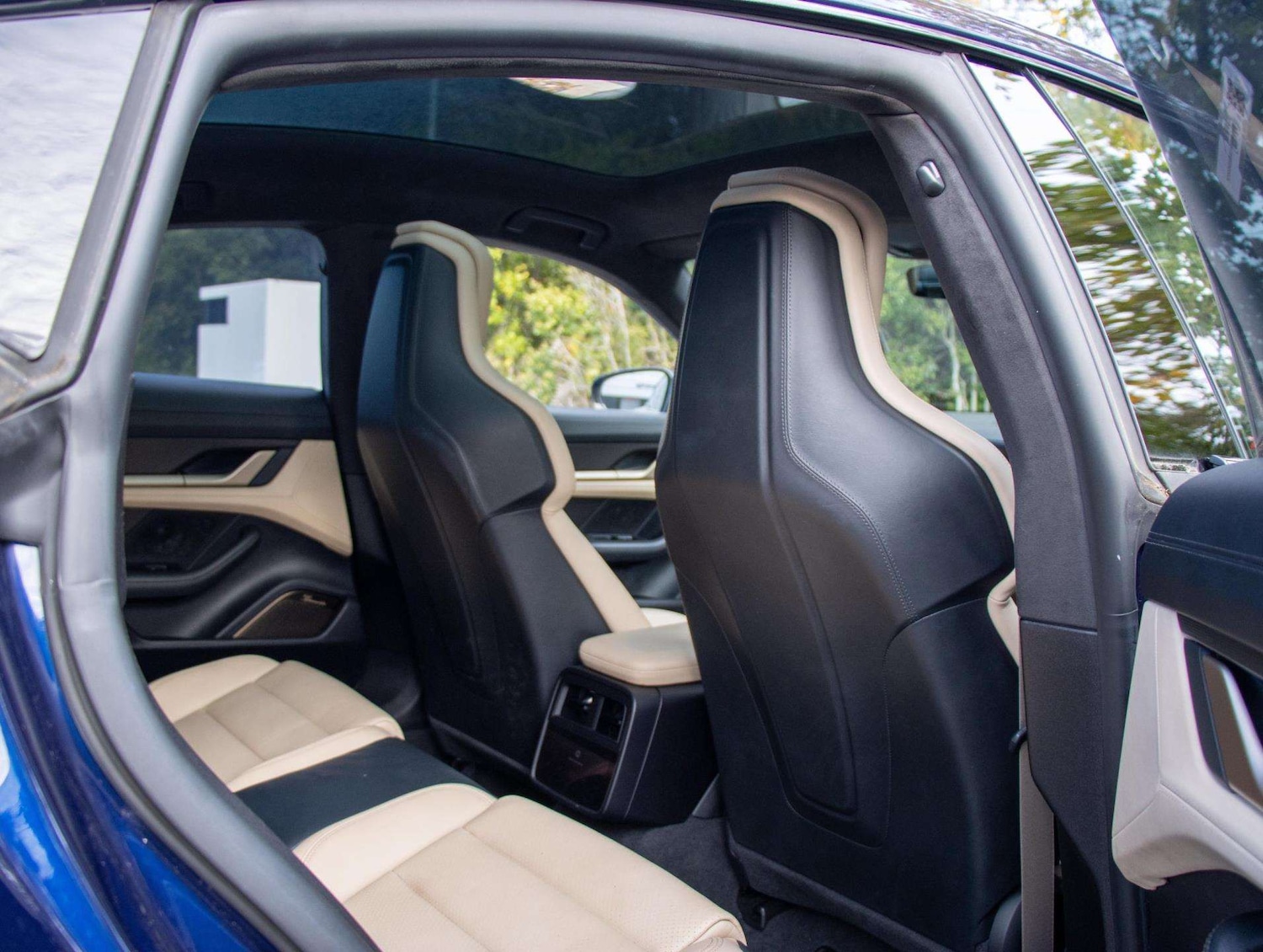 Used Porsche Taycan 2020 for sale - 76191898: Photo 24