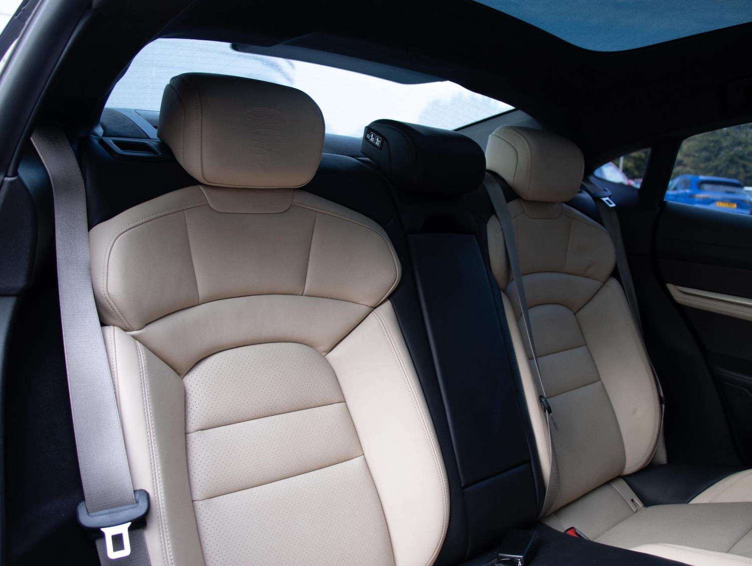 Used Porsche Taycan 2020 for sale - 76191898: Photo 25