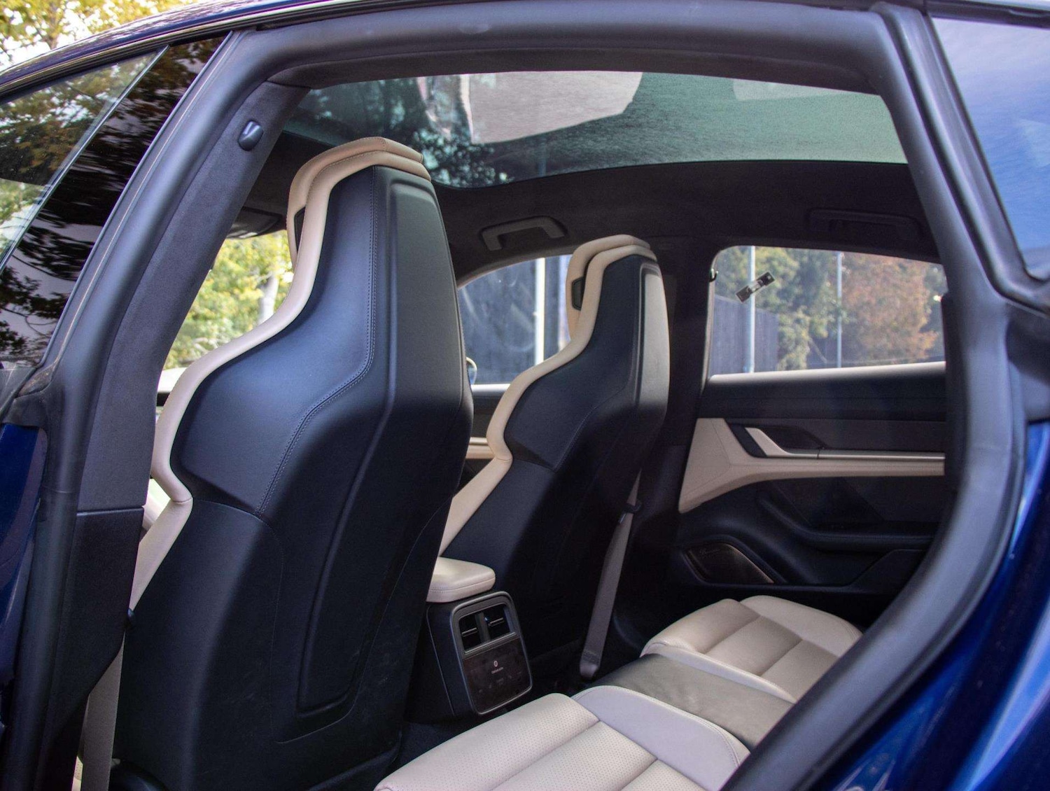 Used Porsche Taycan 2020 for sale - 76191898: Photo 26