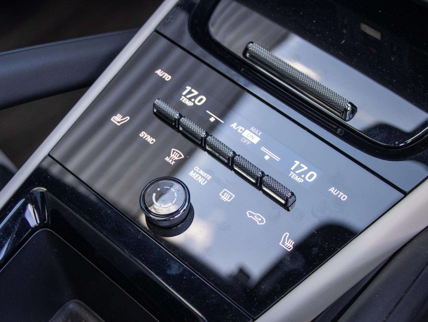 Used Porsche Cayenne 2024 for sale - 76648876: Photo 11