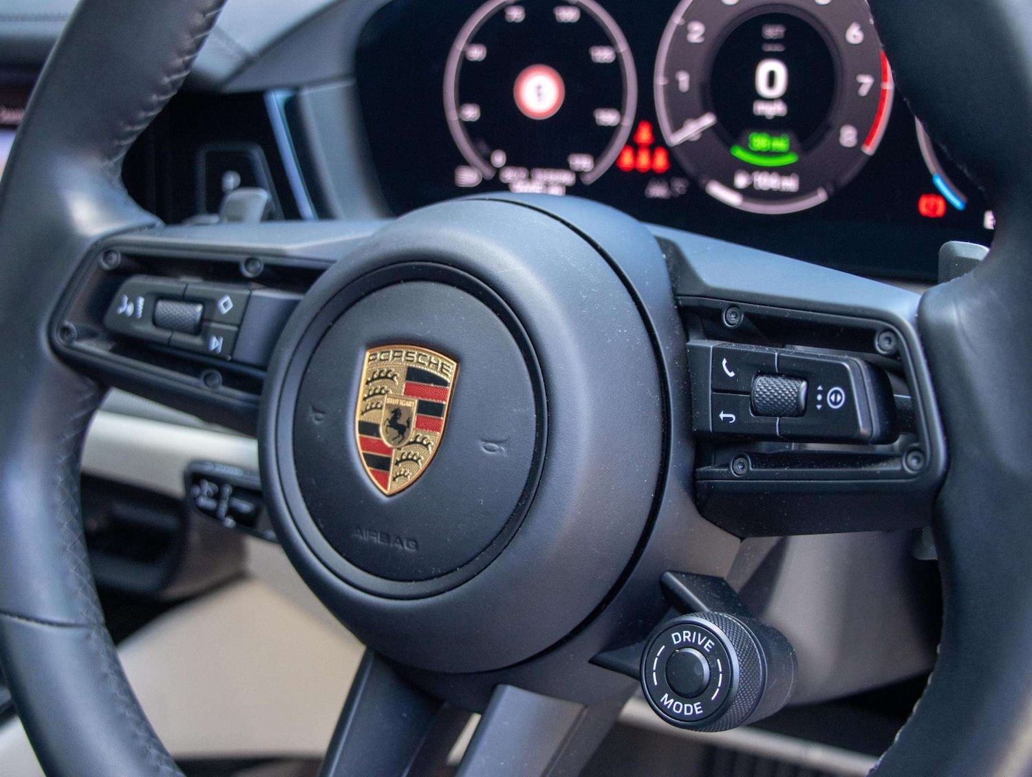 Used Porsche Cayenne 2024 for sale - 76648876: Photo 12