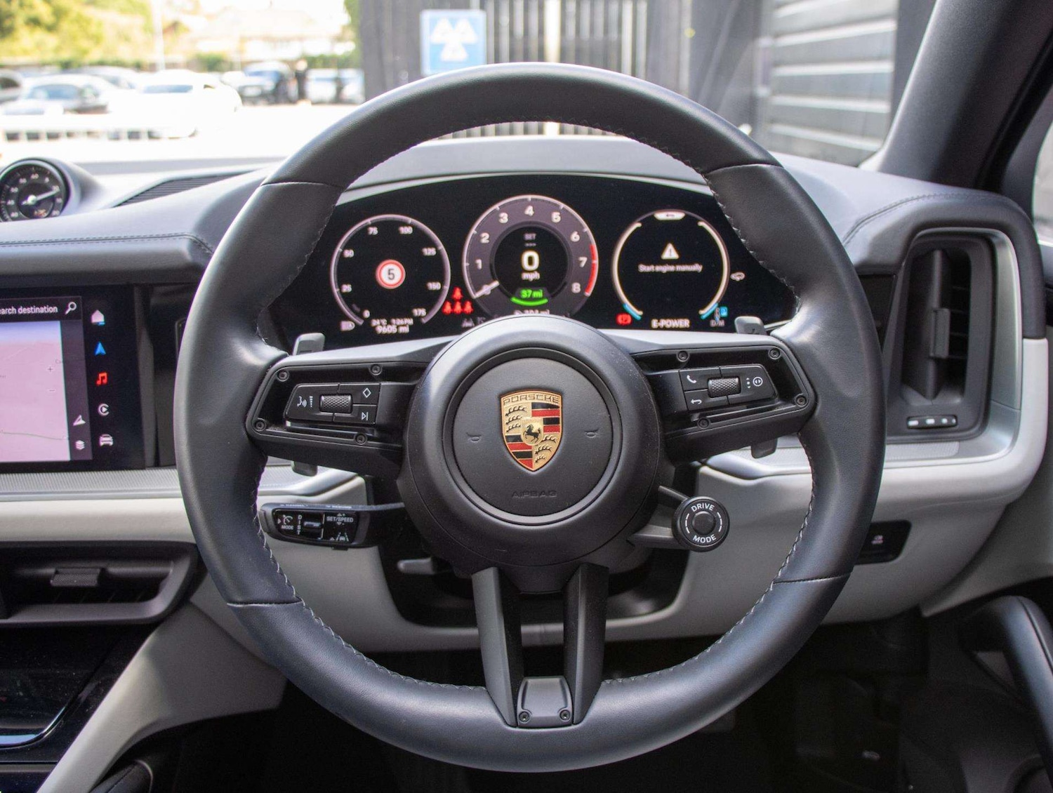 Used Porsche Cayenne 2024 for sale - 76648876: Photo 13