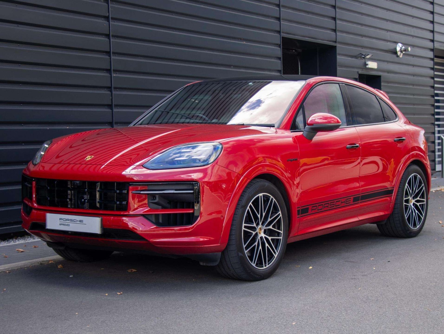 Used Porsche Cayenne 2024 for sale - 76648876: Photo 16