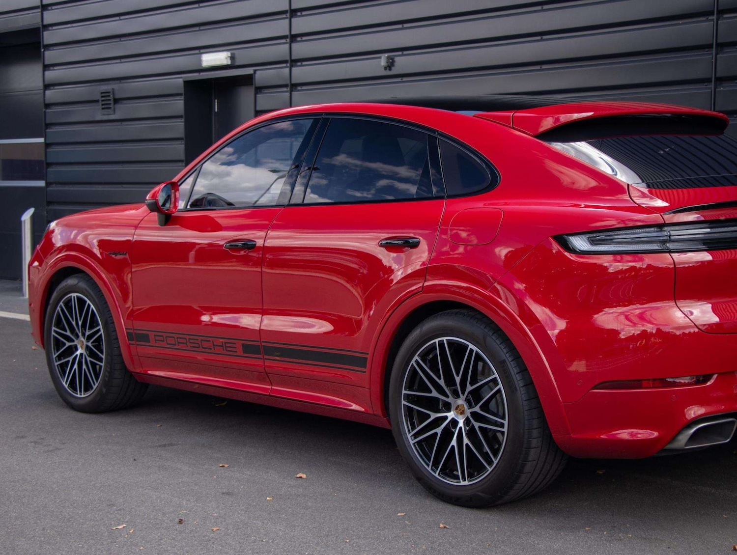 Used Porsche Cayenne 2024 for sale - 76648876: Photo 21