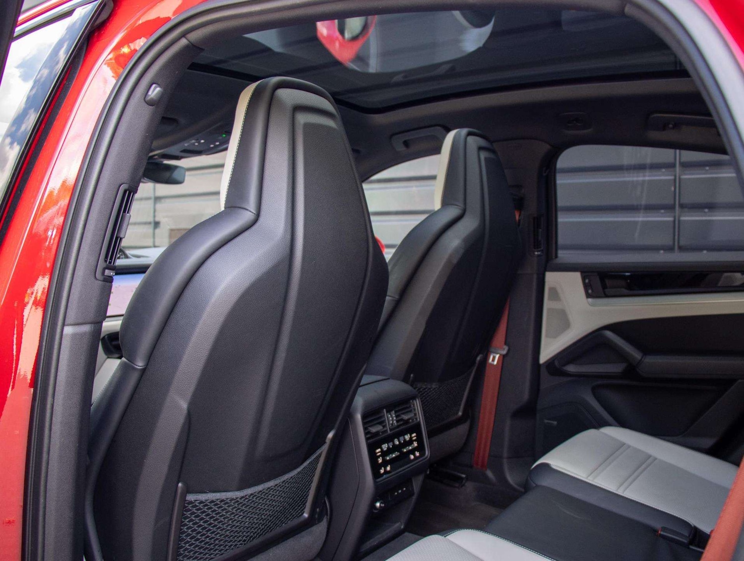 Used Porsche Cayenne 2024 for sale - 76648876: Photo 29