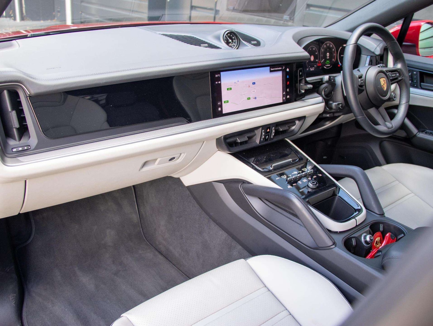 Used Porsche Cayenne 2024 for sale - 76648876: Photo 31