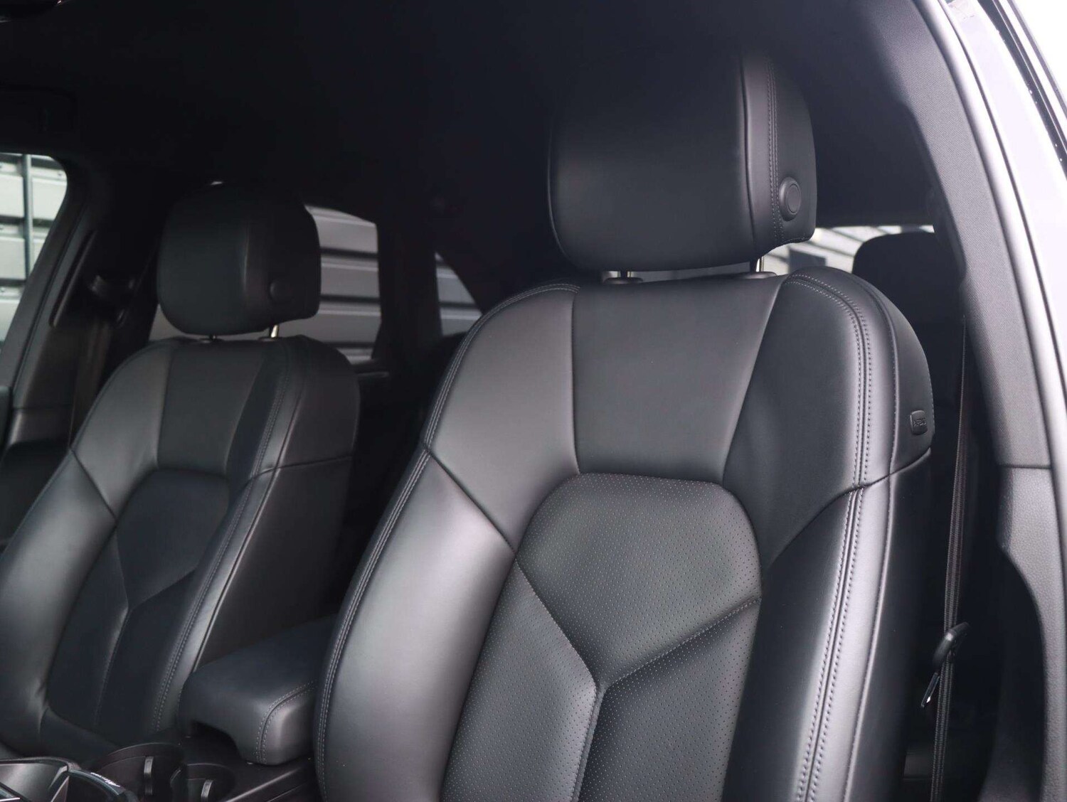 Used Porsche Macan 2022 for sale - 77686495: Photo 16