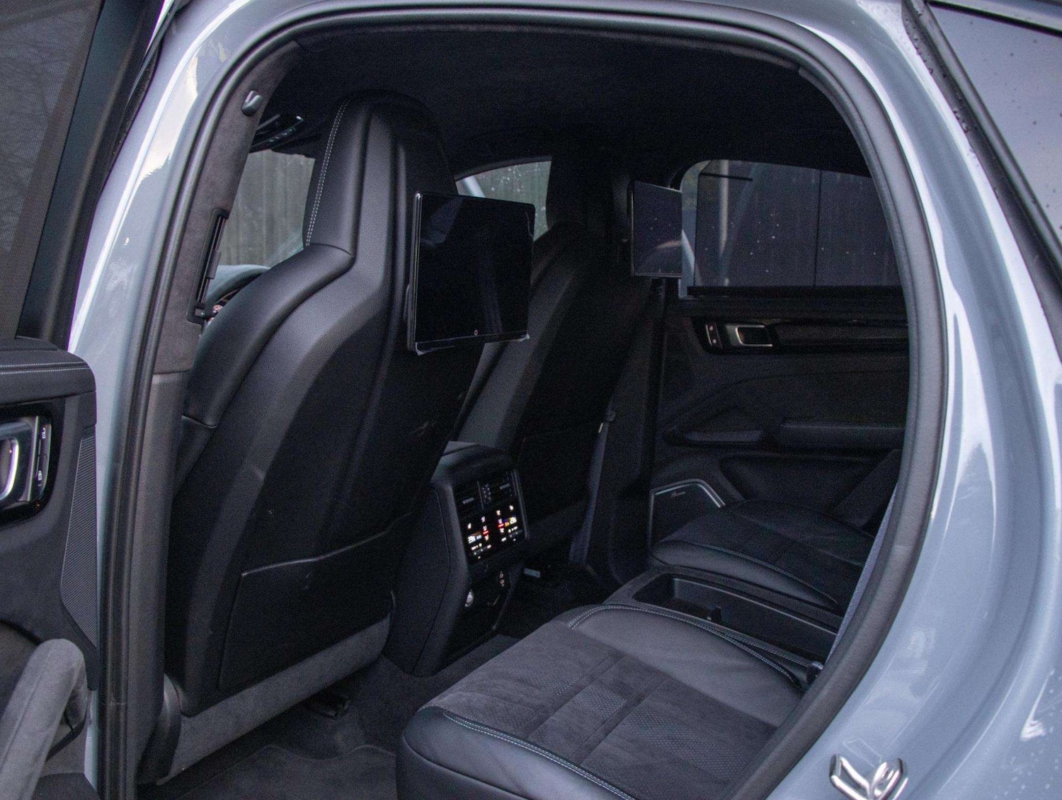 Used Porsche Cayenne 2023 for sale - 77158511: Photo 30