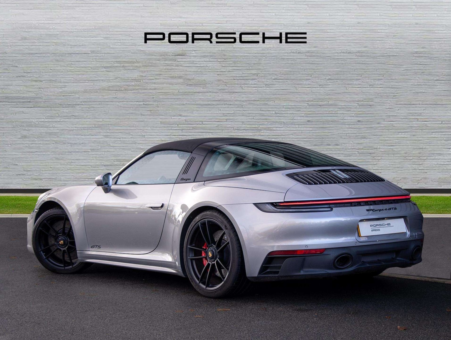 Used Porsche 911 2023 for sale - 76875850: Photo 3