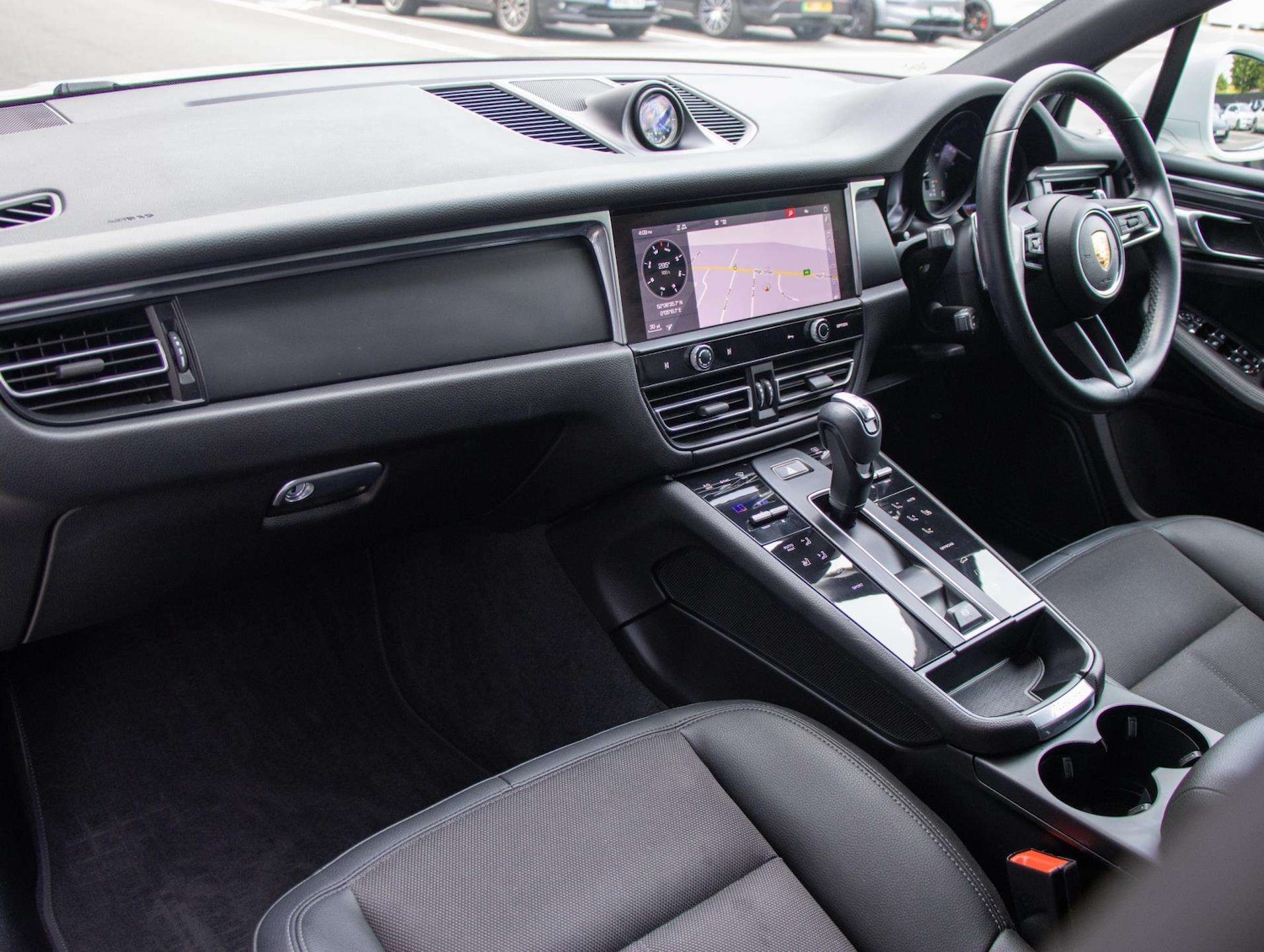 Used Porsche Macan 2021 for sale - 76553133: Photo 10