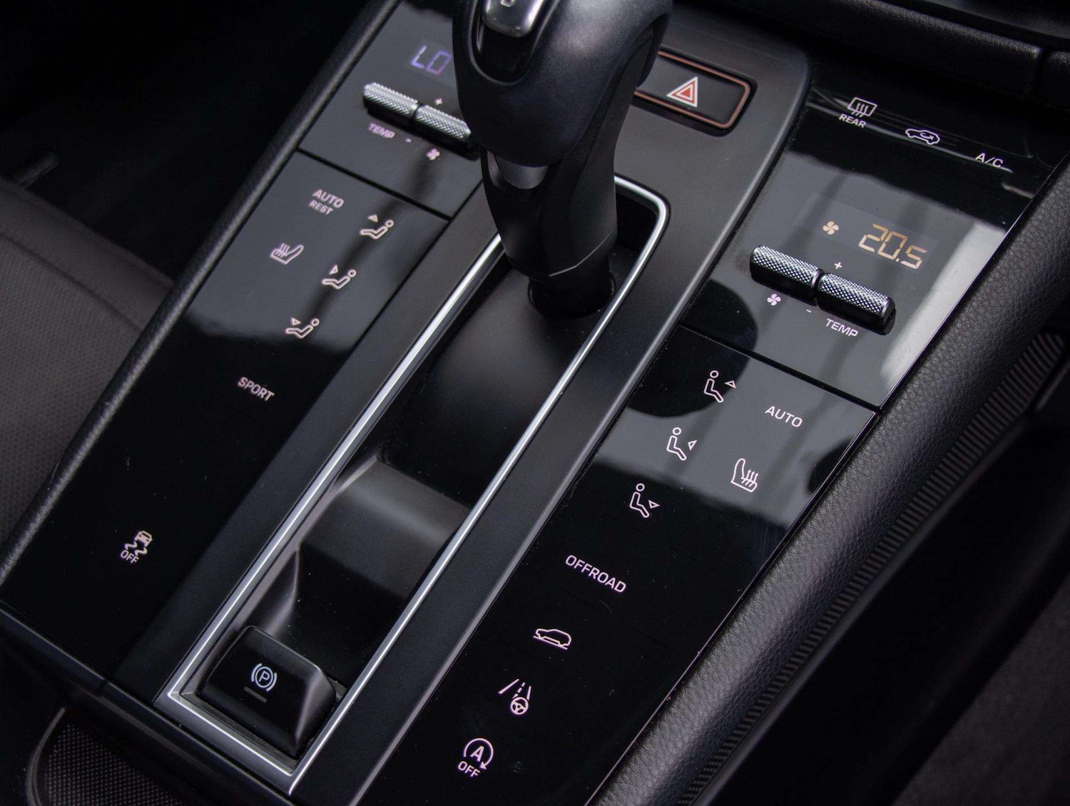 Used Porsche Macan 2021 for sale - 76553133: Photo 12