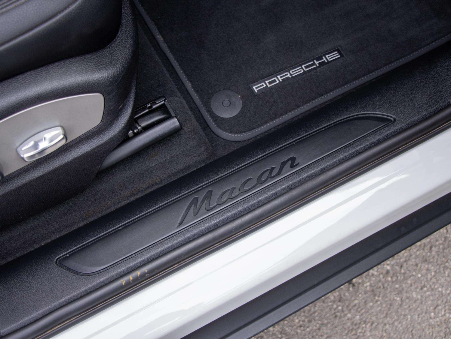 Used Porsche Macan 2021 for sale - 76553133: Photo 16