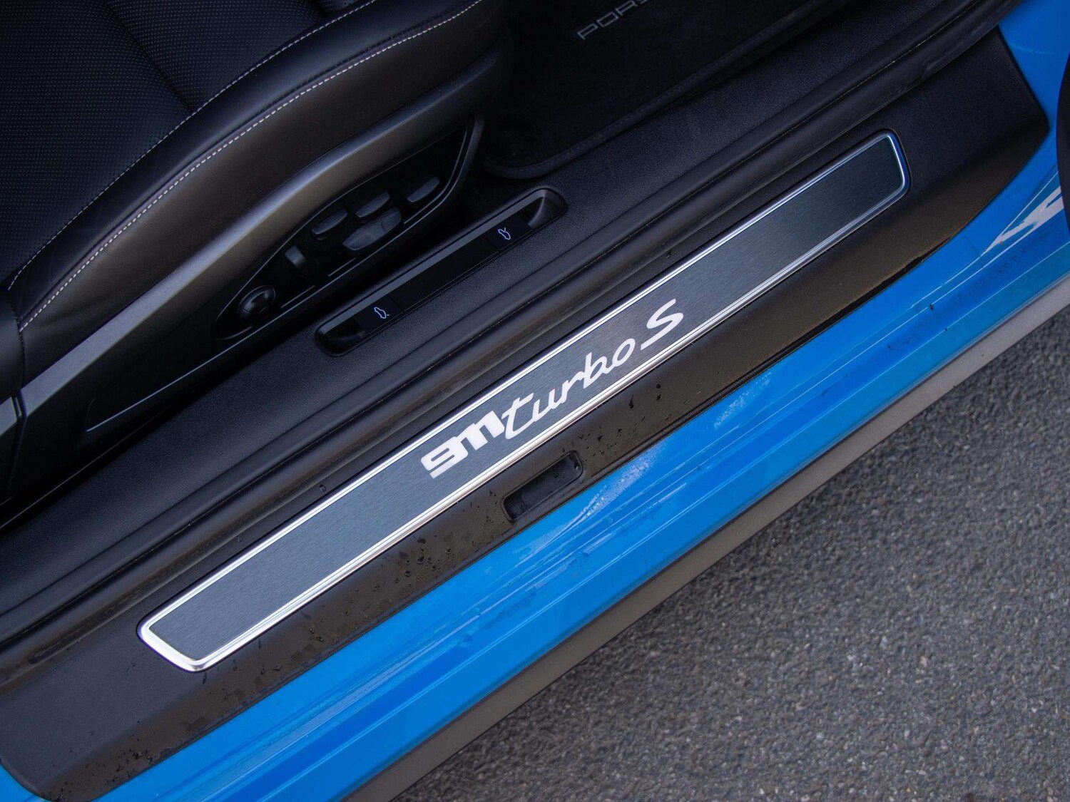 Used Porsche 911 2023 for sale - 78187972: Photo 12