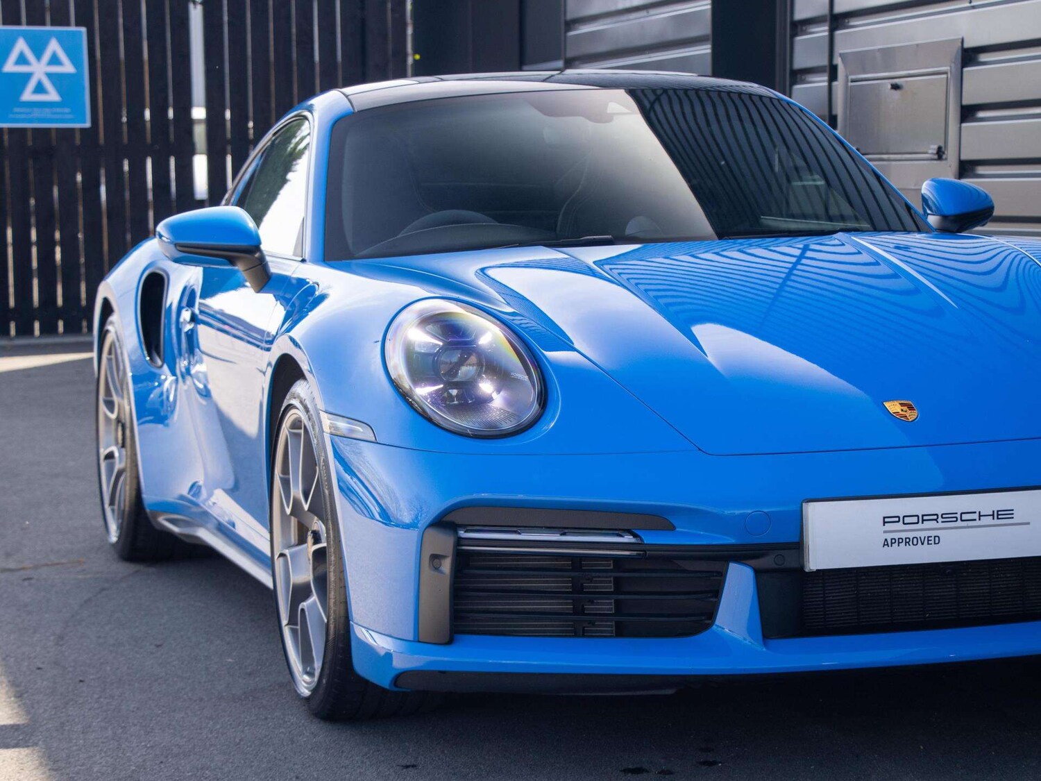 Used Porsche 911 2023 for sale - 78187972: Photo 9