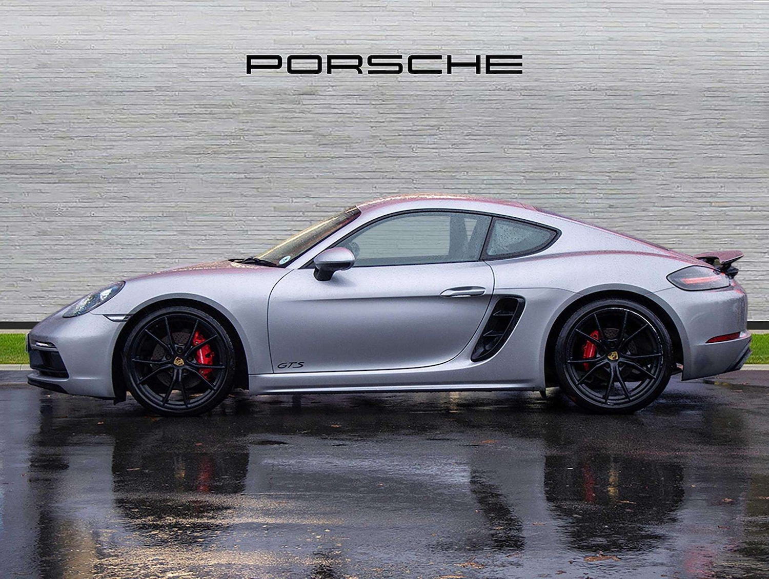 Used Porsche Cayman 2018 for sale - 76648966: Photo 2