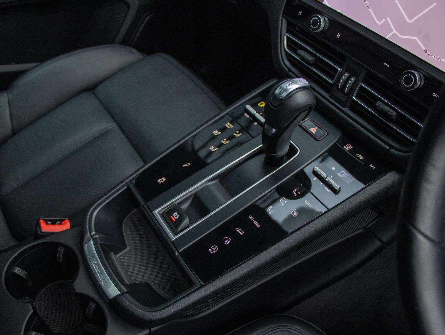 Used Porsche Macan 2023 for sale - 76827571: Photo 11