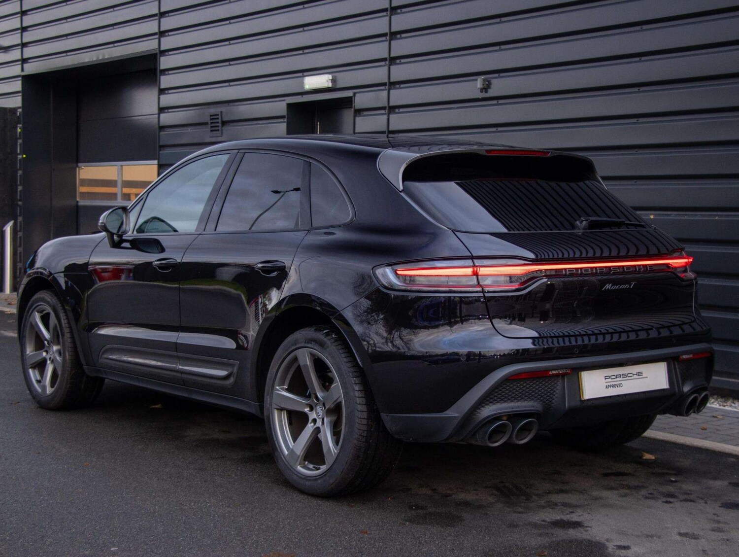 Used Porsche Macan 2023 for sale - 76827571: Photo 21