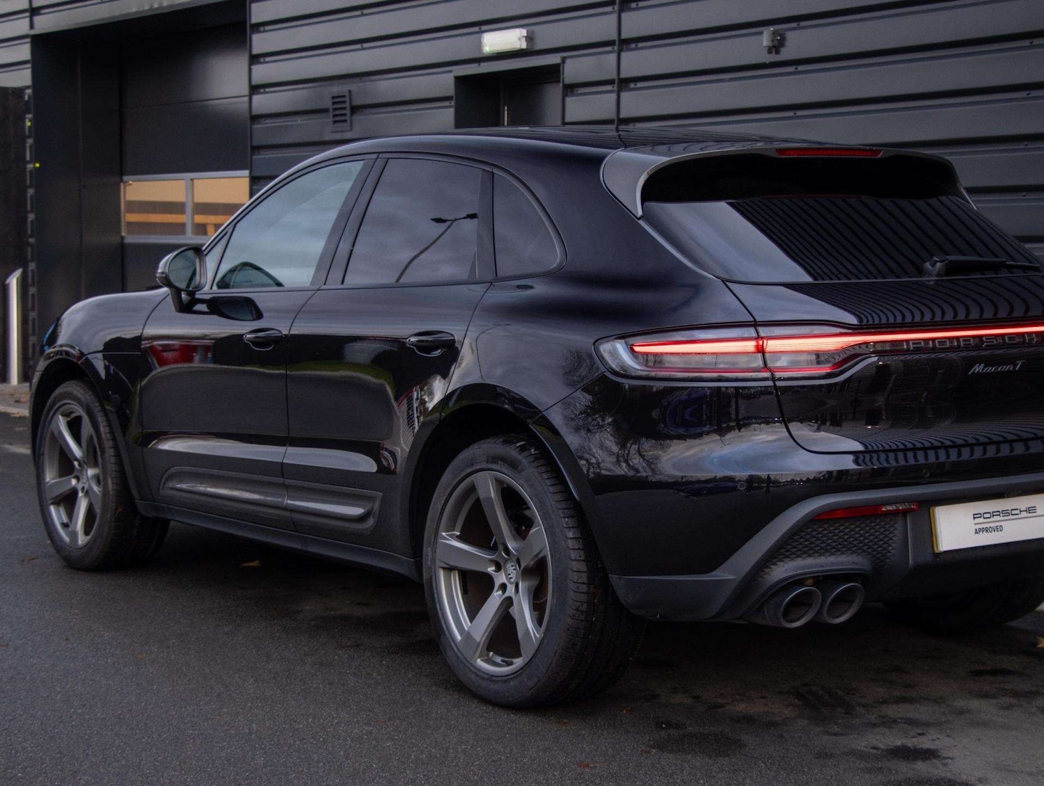 Used Porsche Macan 2023 for sale - 76827571: Photo 22