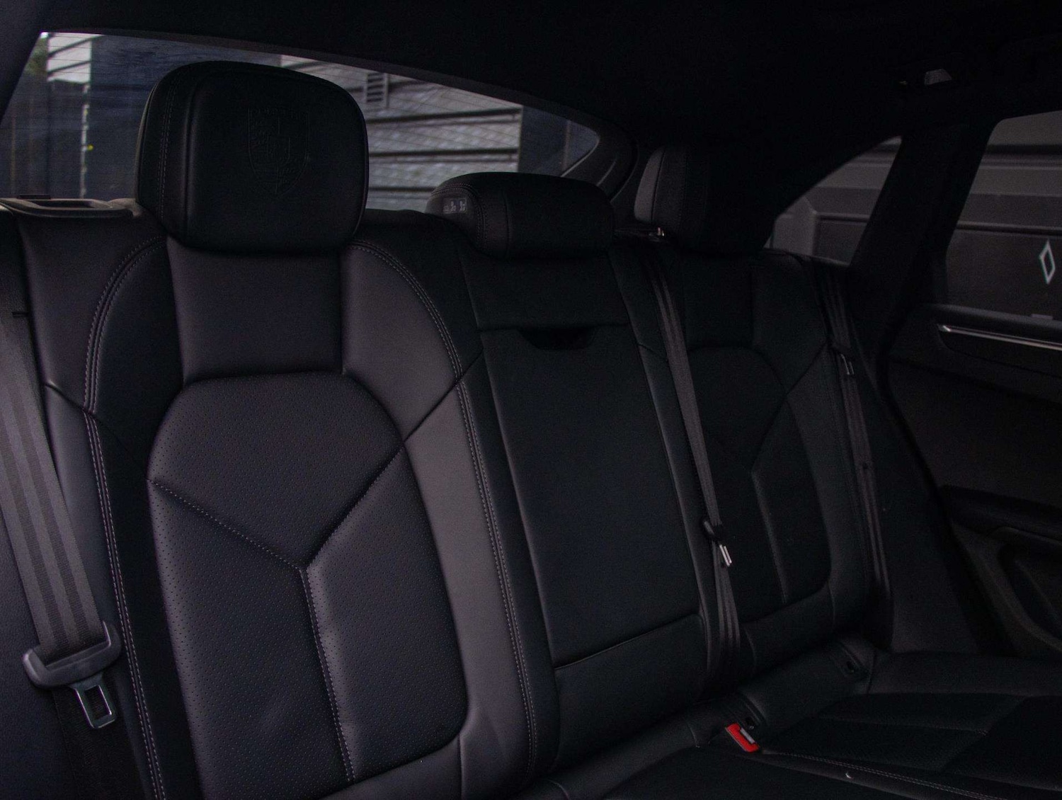 Used Porsche Macan 2023 for sale - 76827571: Photo 24