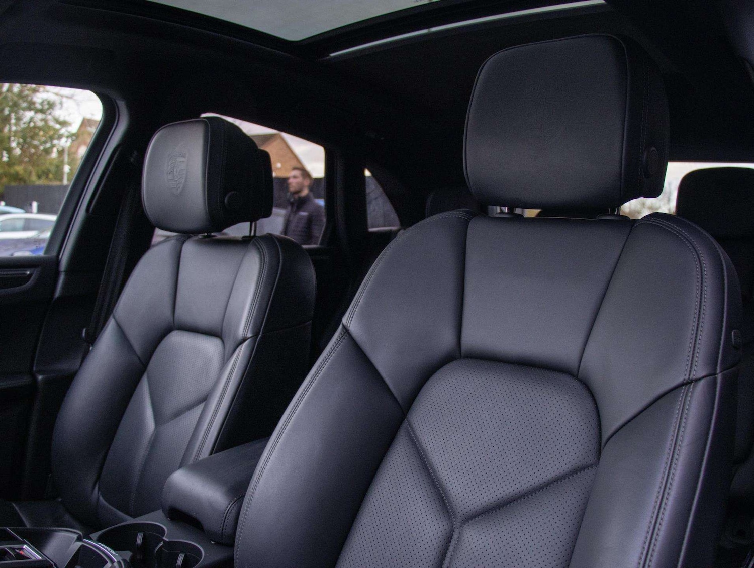 Used Porsche Macan 2023 for sale - 76827571: Photo 33