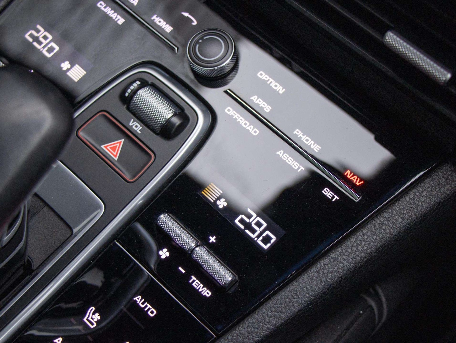 Used Porsche Cayenne 2024 for sale - 77233045: Photo 12