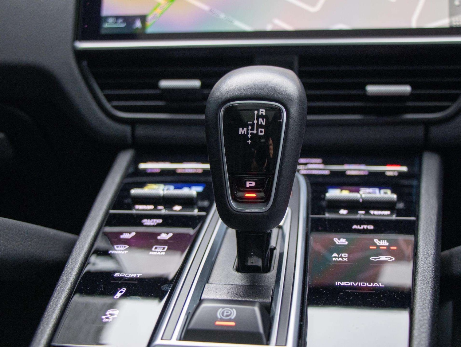 Used Porsche Cayenne 2024 for sale - 77233045: Photo 24