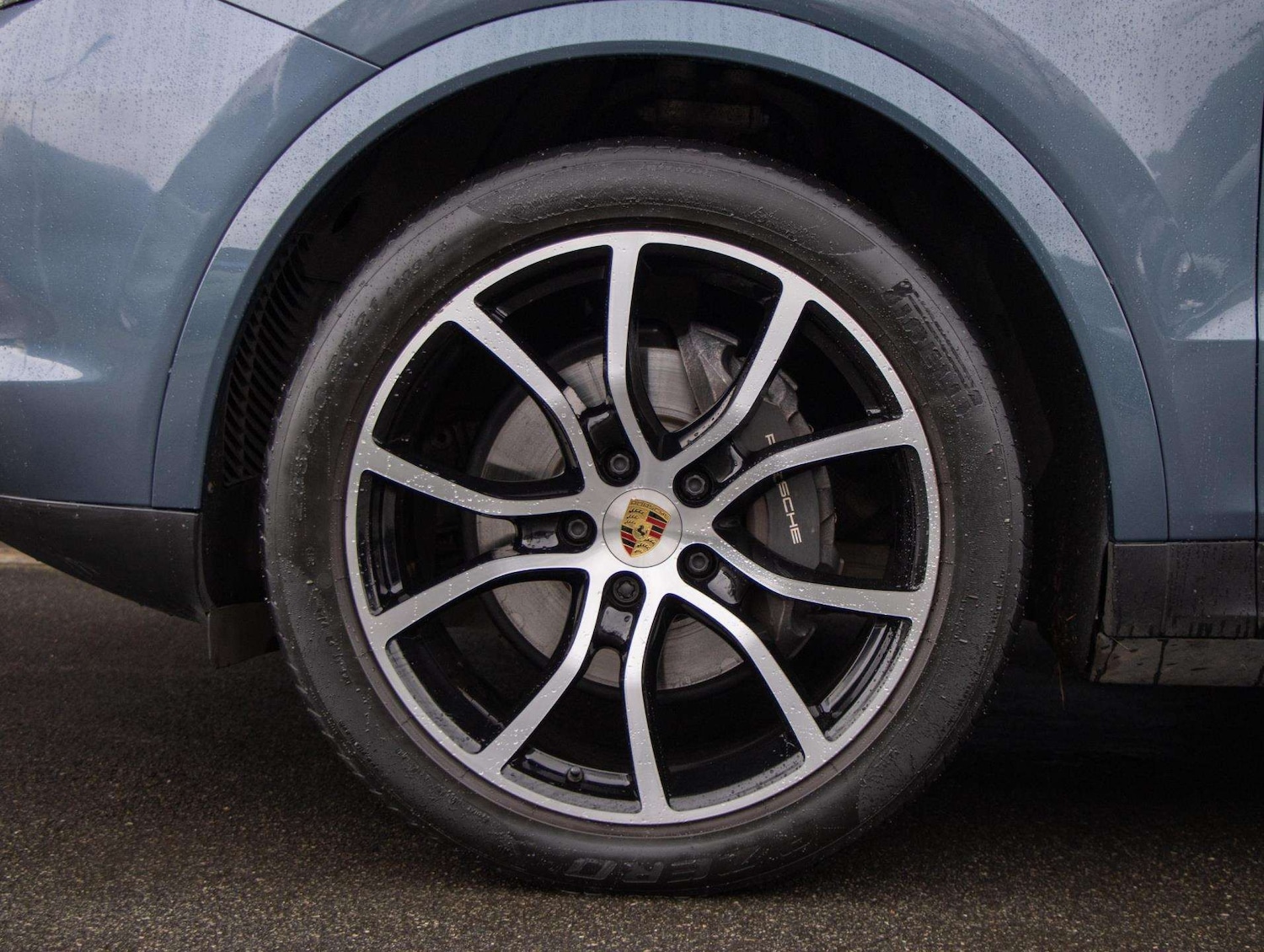 Used Porsche Cayenne 2024 for sale - 77233045: Photo 4