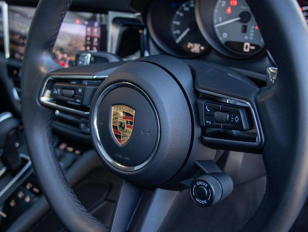 Used Porsche Macan 2022 for sale - 76205153: Photo 13