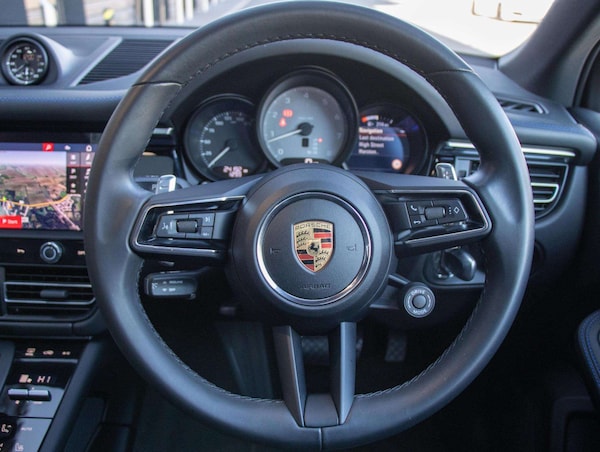 Used Porsche Macan 2022 for sale - 76205153: Photo 14