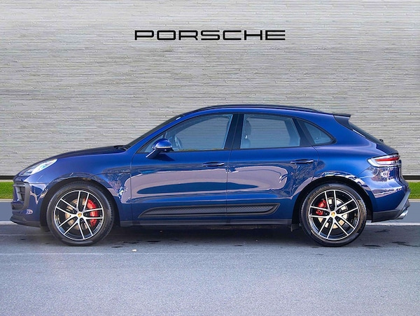 Used Porsche Macan 2022 for sale - 76205153: Photo 2