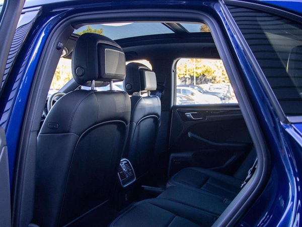 Used Porsche Macan 2022 for sale - 76205153: Photo 31